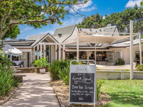 EAST COAST ESCAPES Byron Beachfront - Accommodation Noosa 3