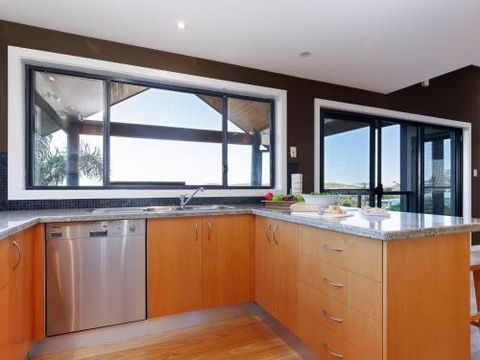 Venabu On Garuwa 20 Garuwa Street Spectacular House With Fabulous Views - Accommodation Noosa 5