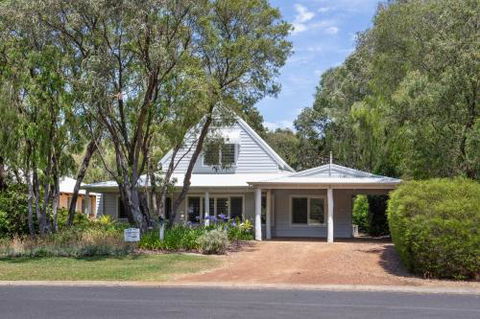 Havys Home - Accommodation Noosa 0