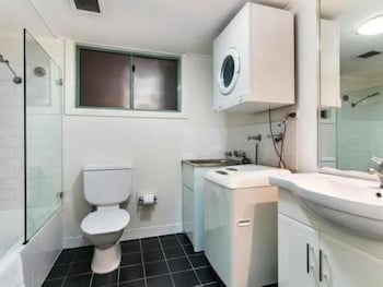 Darling Harbour City View 1 BR Apartment - Accommodation Noosa 6