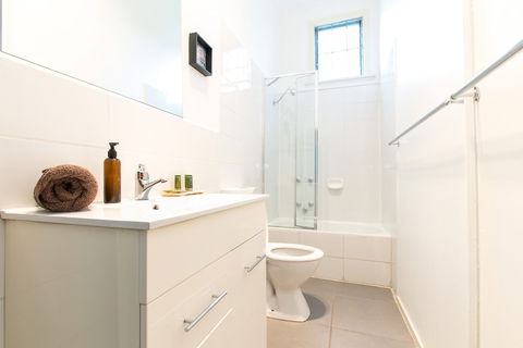 HUNTER In The Heart Of Collingwood Fitzroy - Accommodation Noosa 4