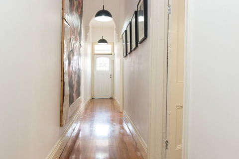 HUNTER In The Heart Of Collingwood Fitzroy - Accommodation Noosa 1