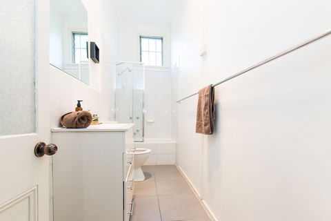 HUNTER In The Heart Of Collingwood Fitzroy - Accommodation Noosa 6