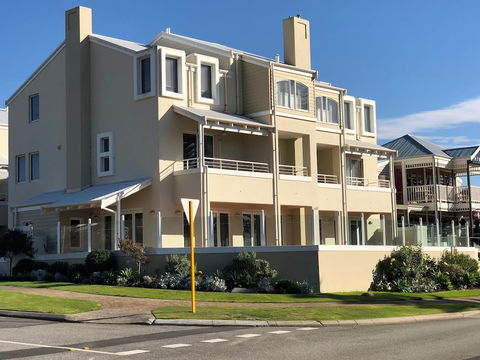 Castlereagh On Middleton - Apartment 4 - Accommodation Noosa 0