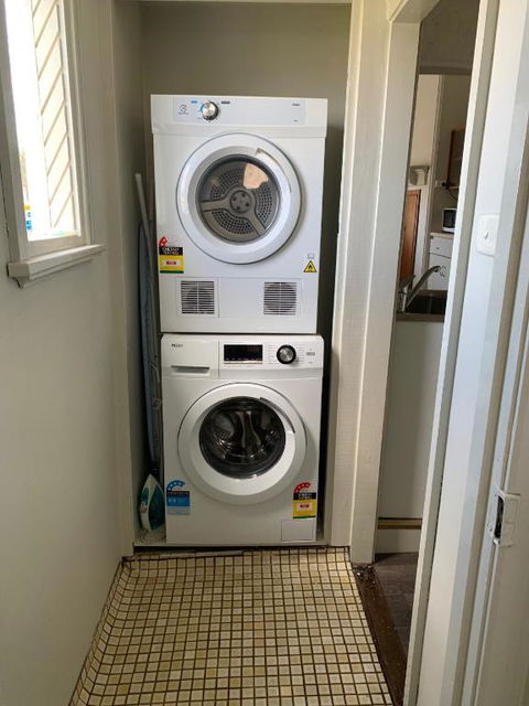 Old Sergeants Quarters - Accommodation Noosa 2