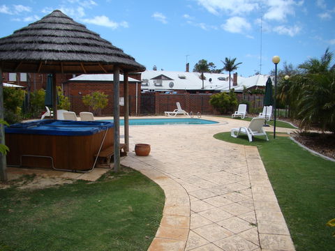 Dunsborough Central Motel - Accommodation Noosa 1