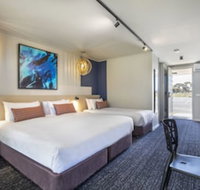 Nightcap at Gateway Hotel