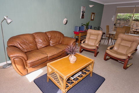 Dolphin Lodge - Accommodation Noosa 5