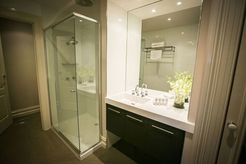 Gallery Apartments - Accommodation Noosa 5