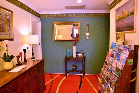 Palms Bed & Breakfast - Accommodation Noosa 2