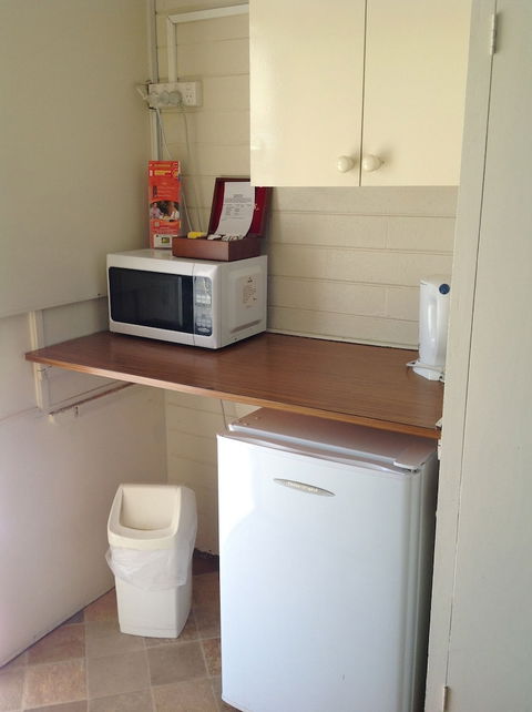 Sunraysia Motel & Holiday Apartments - Accommodation Noosa 4