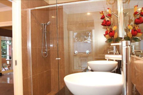 3 Kings Bed And Breakfast - Accommodation Noosa 4