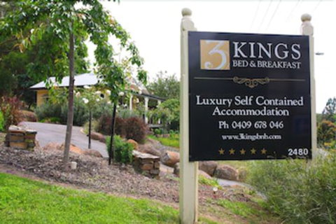 3 Kings Bed And Breakfast - Accommodation Noosa 2