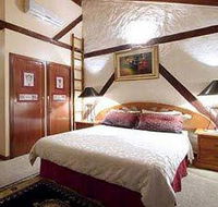 Castle on the Hill - Accommodation Noosa
