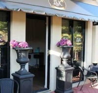 Luxe Spa on Kensington - Accommodation Noosa