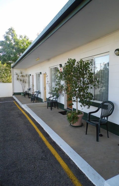 Central Point Motel - Accommodation Noosa 0