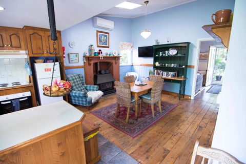 Pammys Palace - Accommodation Noosa 5