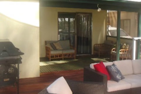 Eleven From The Left - Accommodation Noosa 6