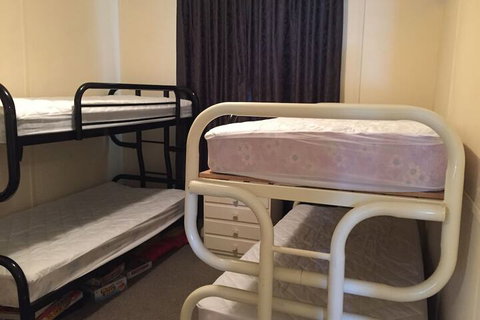 Eleven From The Left - Accommodation Noosa 2