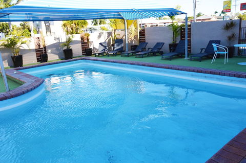 Rover Holiday Units - Accommodation Noosa 5