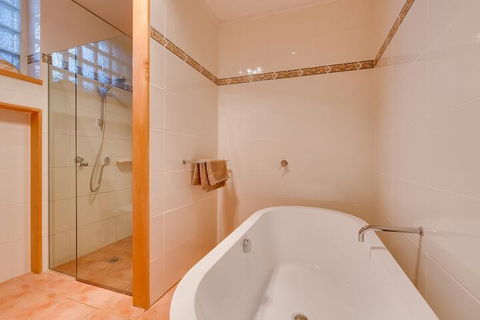 Maison Del Mar - Accommodation Noosa 7