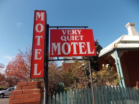 Cowra Crest Motel - Accommodation Noosa 0