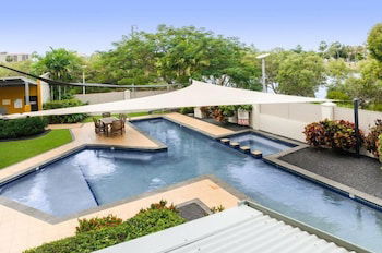 City Stadium Apartment On The Riverfront - Accommodation Noosa 1