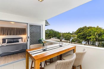 City Stadium Apartment On The Riverfront - Accommodation Noosa 5