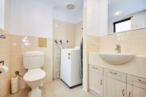 Fremantle Townhouse Unit 5 - Accommodation Noosa 6