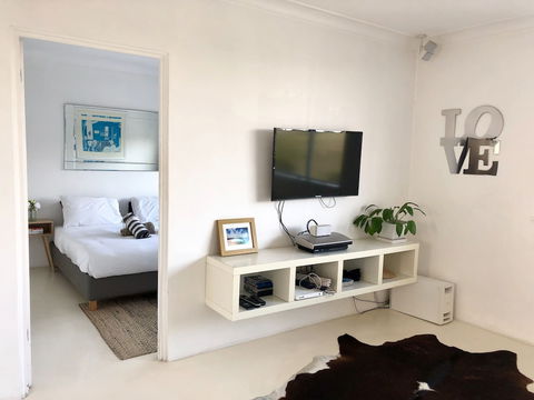 Bondi Beach Getaway - Accommodation Noosa 2