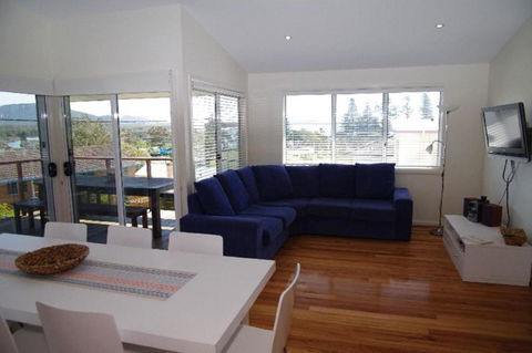 Beach Club 2 5 Gowing Street - Accommodation Noosa 3
