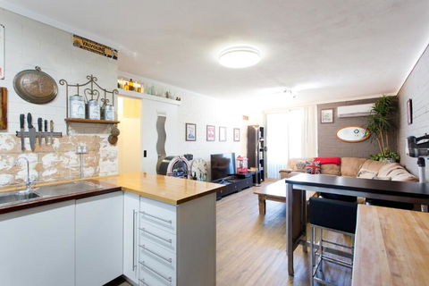 The Original Fremantle Apartment - Accommodation Noosa 2