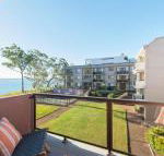 24 The Poplars 34 Magnus Street views aircon WIFI Netflix  Pool - Accommodation Noosa