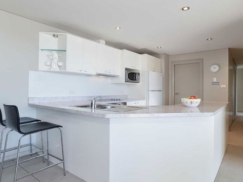 11 Bayview Apartment 42 Stockton Street Right In The CBD Of Nelson Bay With Water Views - Accommodation Noosa 3