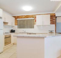 2 Yachtsman Rest 37 Victoria Parade Foxtel aircon waterviews - Accommodation Noosa