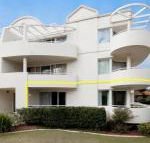 1 SEASHELLS 21 23 MAGNUS STREET  WIFI POOL LIFT  AIR CONDITIONING - Accommodation Noosa