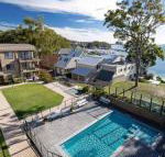 6 The Poplars 34 Magnus Street fabulous views  pool in complex - Accommodation Noosa