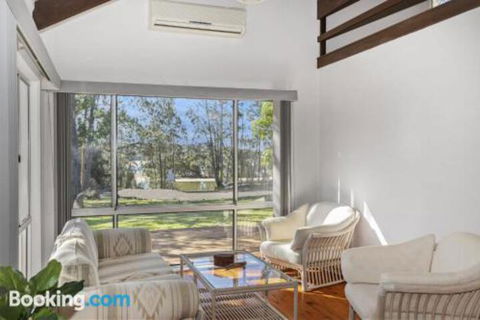 Soldier Crab Shack 20 Macleay St - Accommodation Noosa 5