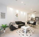 A Spacious  Central 2BR Apt Near Flinders Station - Accommodation Noosa