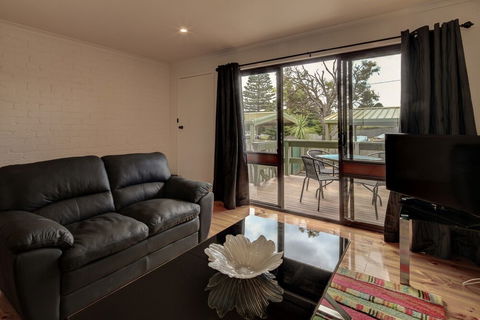 Malseeds - Accommodation Noosa 0