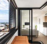 Boutique Apartment in Highly Sought After Arena - Accommodation Noosa