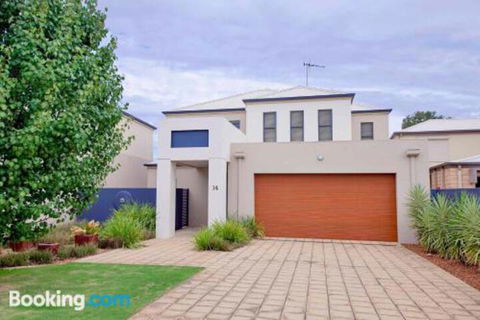 Brookwater Waterfront On Lake Mulwala - Accommodation Noosa 1