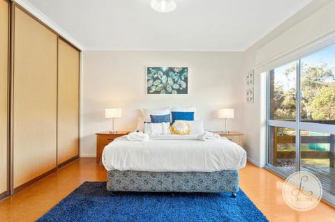 TASSIE SEASIDE SERENITY LAbode Accommodation - Accommodation Noosa 1
