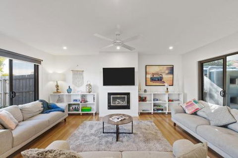 TORQUAY Relax & Unwind Beach 300m Table Tennis - Accommodation Noosa 2
