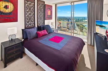 Luxury 3BR Apt With Incredible Views - Accommodation Noosa 2