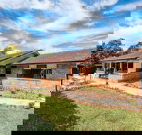 Hedge House- luxury space style location - Accommodation Noosa