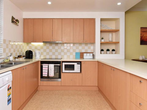 Villa Joie De Vie Located Within Cypress Lakes - Accommodation Noosa 6