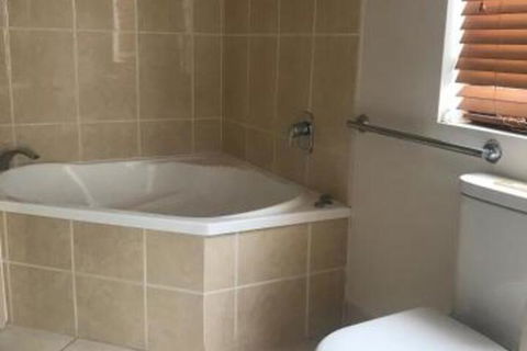 Townsville Strand Lighthouse Apartment 3 - Accommodation Noosa 5