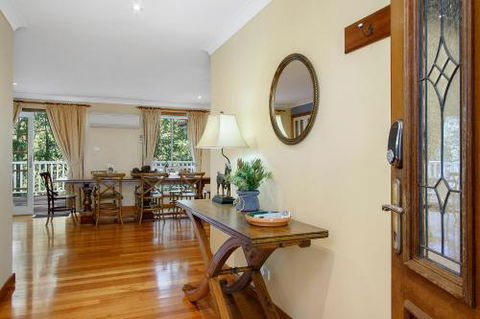 Hilldo Lovely Mountainside Accommodation - Accommodation Noosa 3