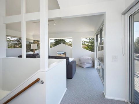 AMETHYST Gerringong 4pm Check Out Sundays - Accommodation Noosa 1